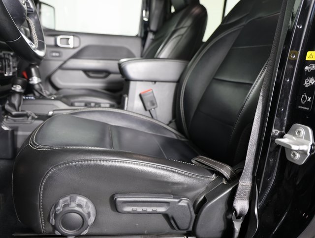 Used 2022 Jeep Wrangler Unlimited Sahara image 10