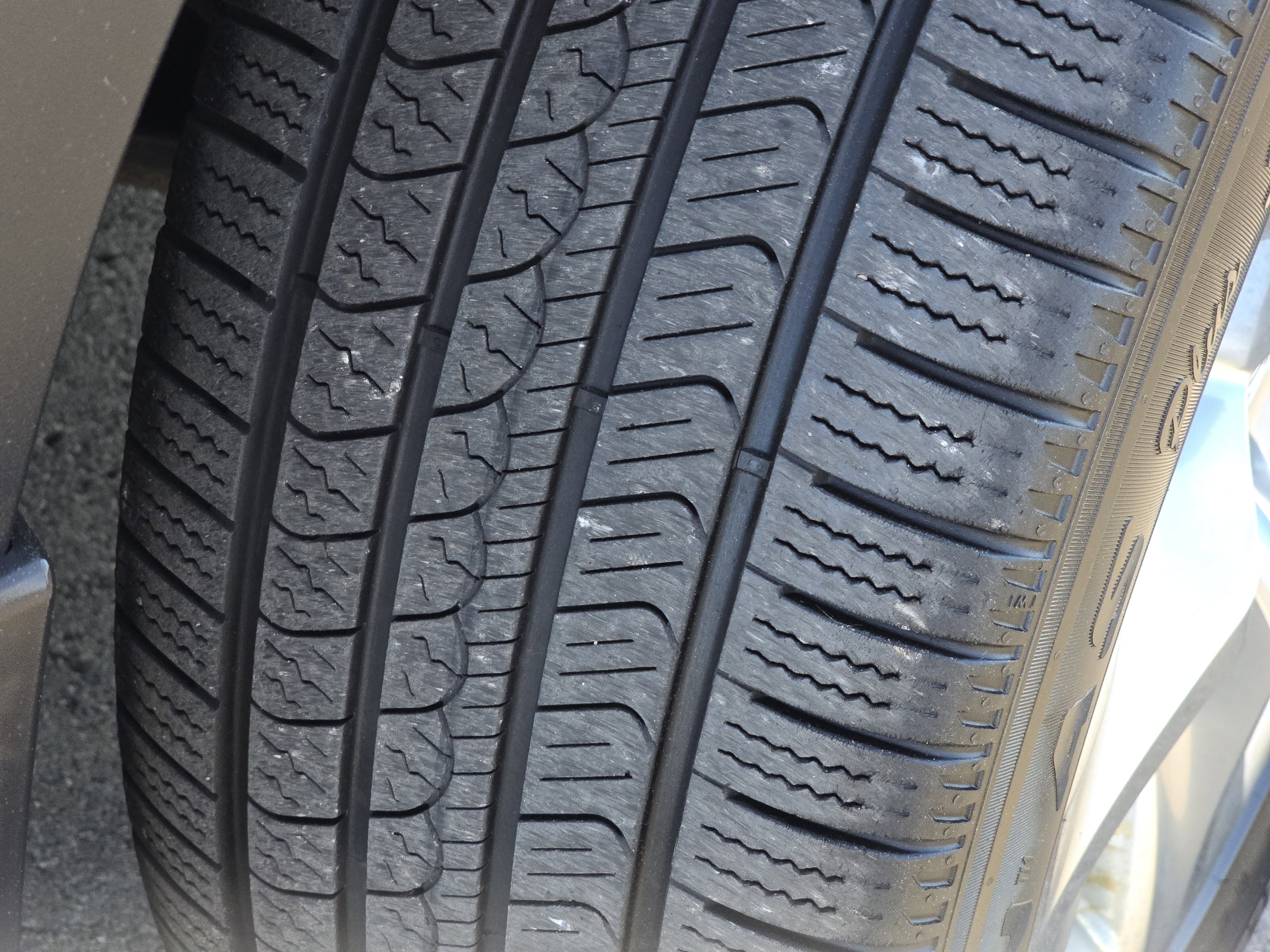 Used 2019 Toyota Highlander Limited AWD/4WD image 16