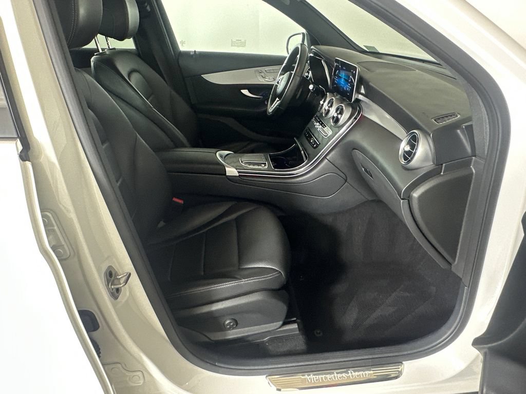 Used 2022 Mercedes-Benz GLC 300 image 14