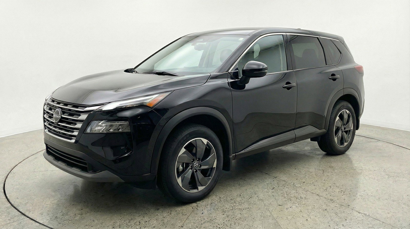 Used 2025 Nissan Rogue SV image 3
