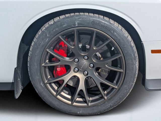 Used 2016 Dodge Challenger SRT Hellcat RWD image 10