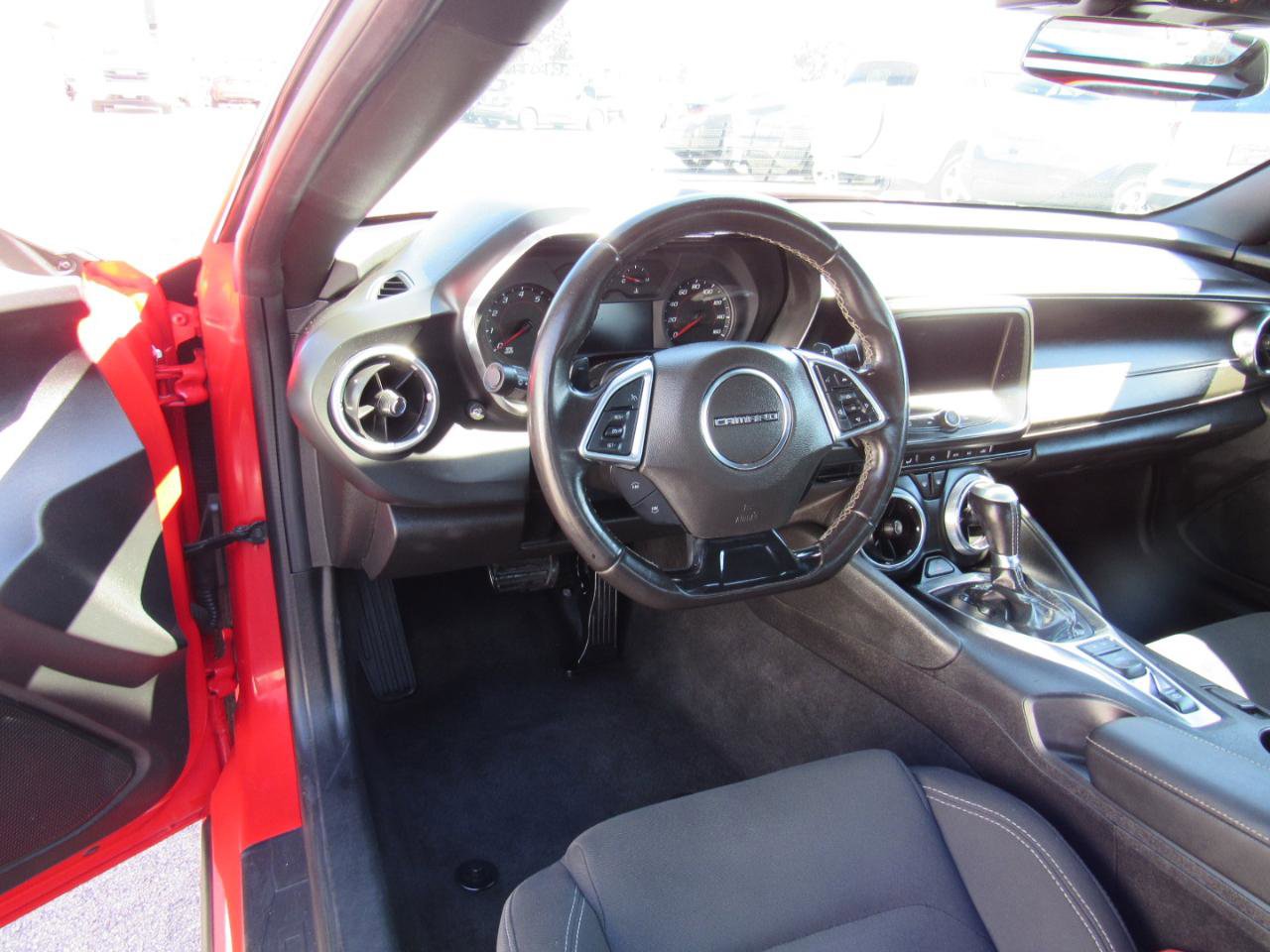 Used 2020 Chevrolet Camaro LT RWD image 13