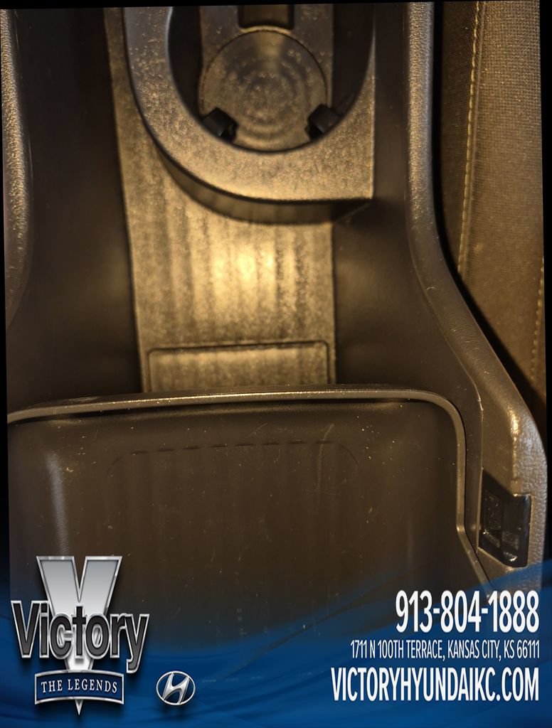 Used 2025 Hyundai Kona SEL FWD image 24