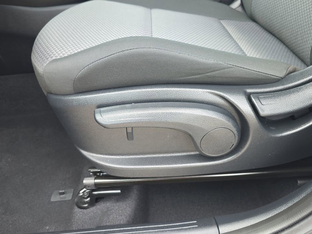 Certified 2025 Kia Soul LX image 20