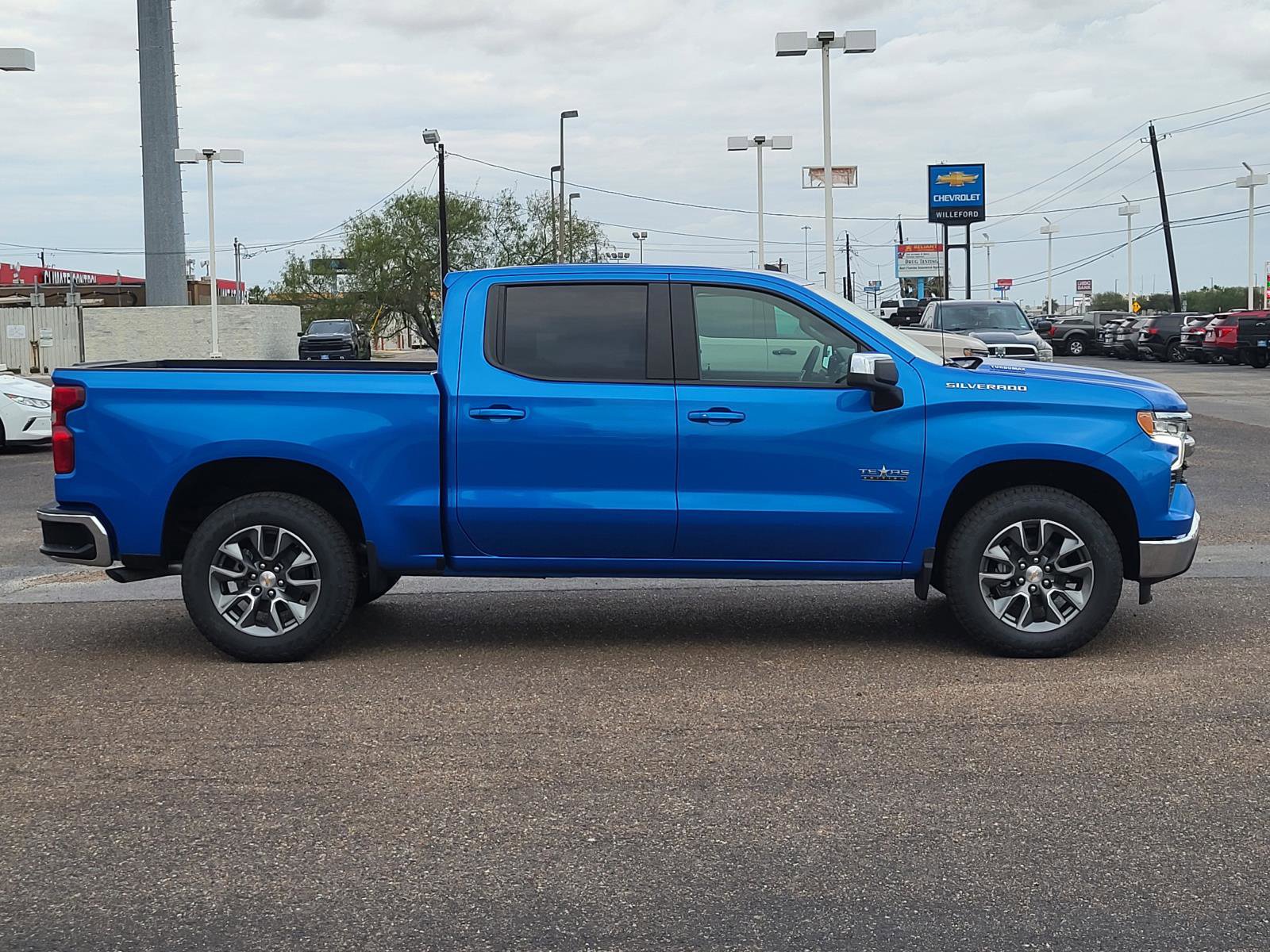 New 2026 Chevrolet Silverado 1500 LT w/ Texas Edition Plus RWD image 6