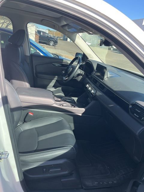 Certified 2023 Honda Pilot Touring image 29