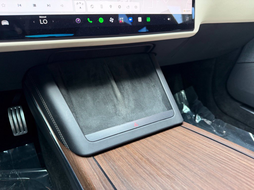 Used 2022 Tesla Model S AWD/4WD image 19