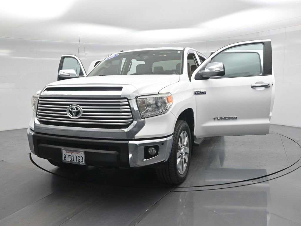 Used 2015 Toyota Tundra Limited w/ Limited Premium Package image 31