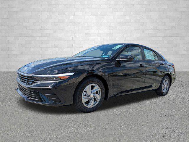 New 2026 Hyundai Elantra SE image 5