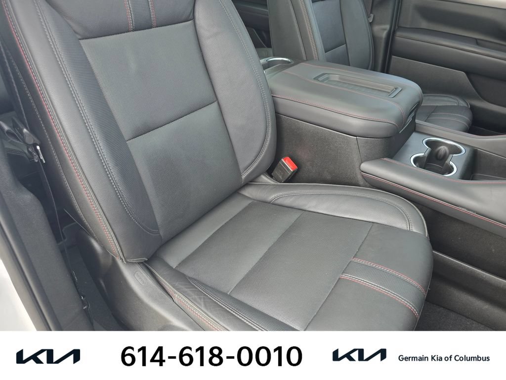 Used 2021 Chevrolet Tahoe RST w/ Luxury Package AWD/4WD image 28