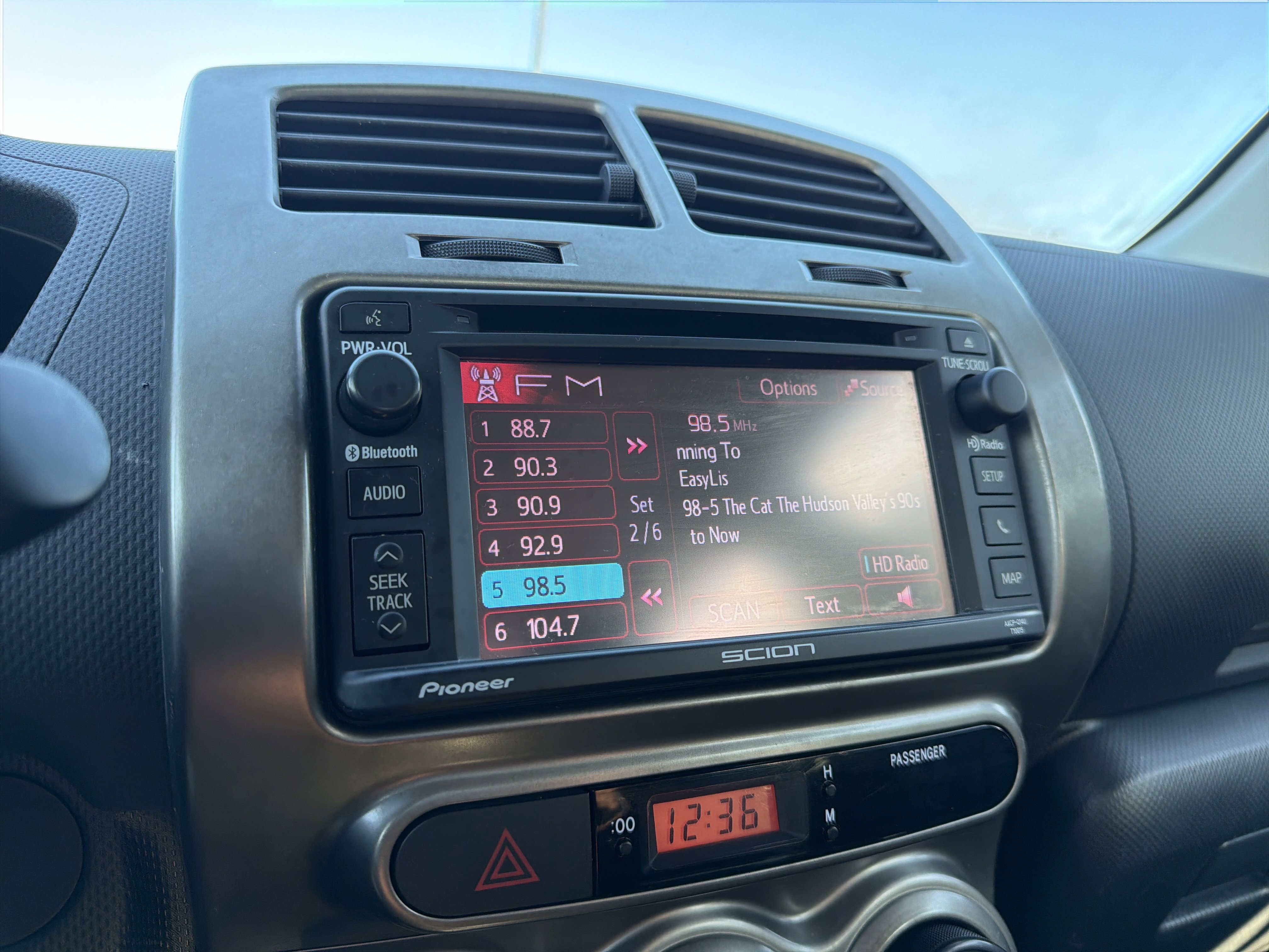 Used 2014 Scion xD image 19