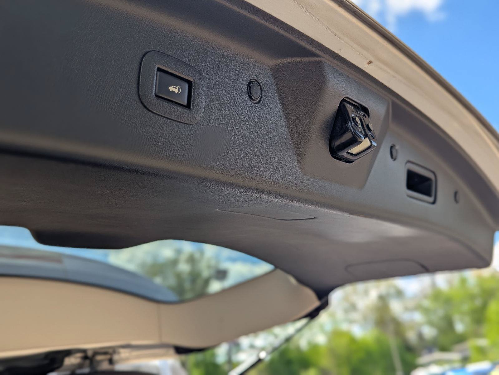 Used 2018 Nissan Armada SV w/ Driver Package AWD/4WD image 34