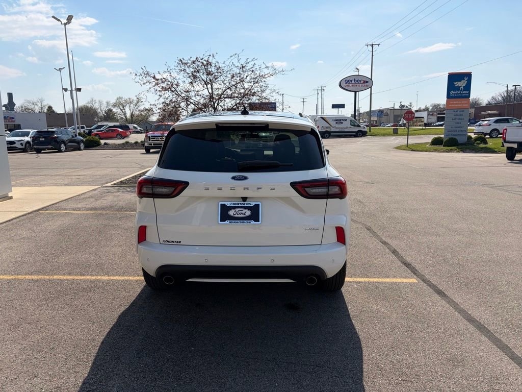 Used 2024 Ford Escape ST-Line w/ Tech Pack #1 AWD/4WD image 35