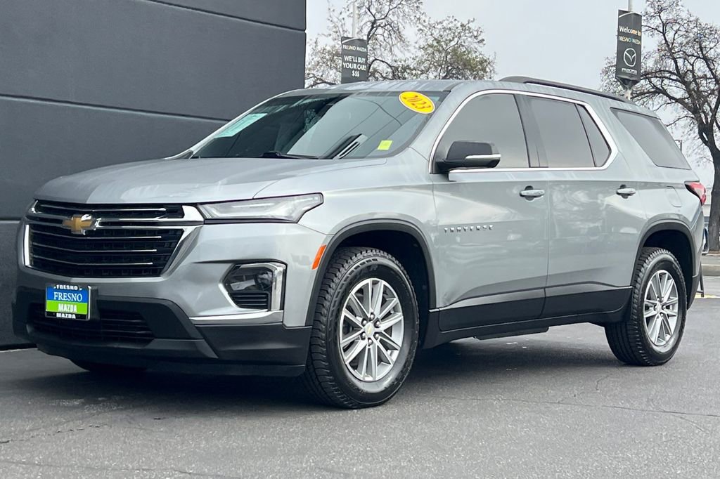 Used 2023 Chevrolet Traverse LT image 10