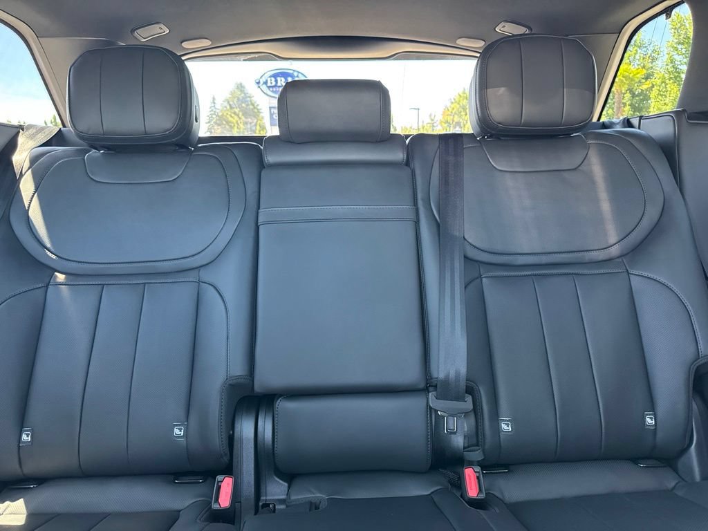 New 2026 Land Rover Range Rover Sport SE AWD/4WD image 18