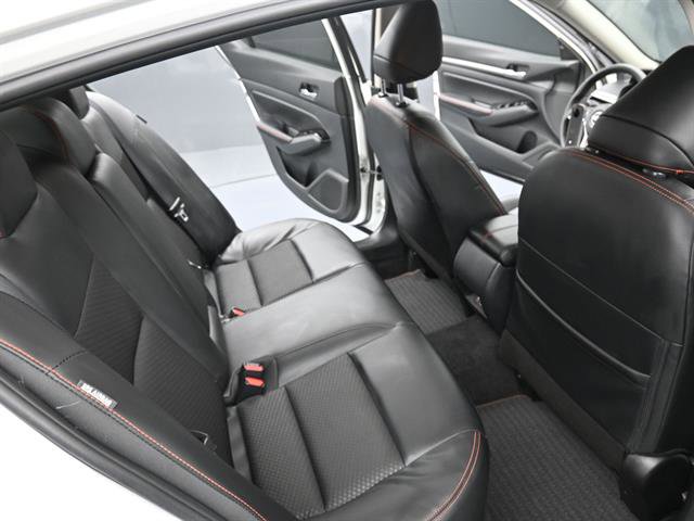 Used 2025 Nissan Altima 2.5 SR image 18