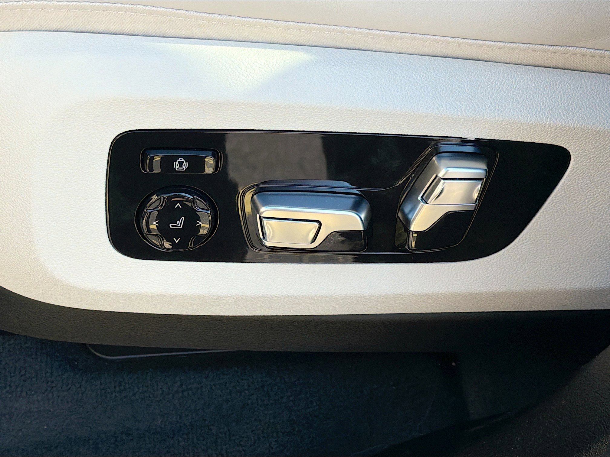 New 2026 BMW X5 M60i AWD/4WD image 24