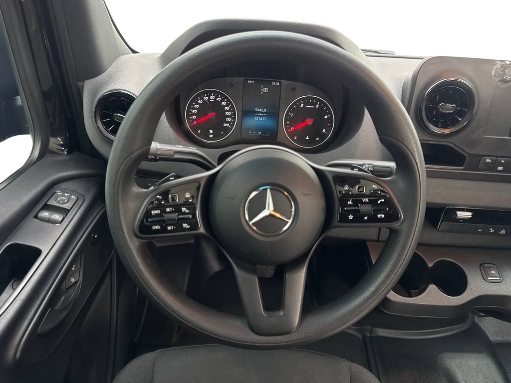Used 2024 Mercedes-Benz Sprinter 2500 image 48