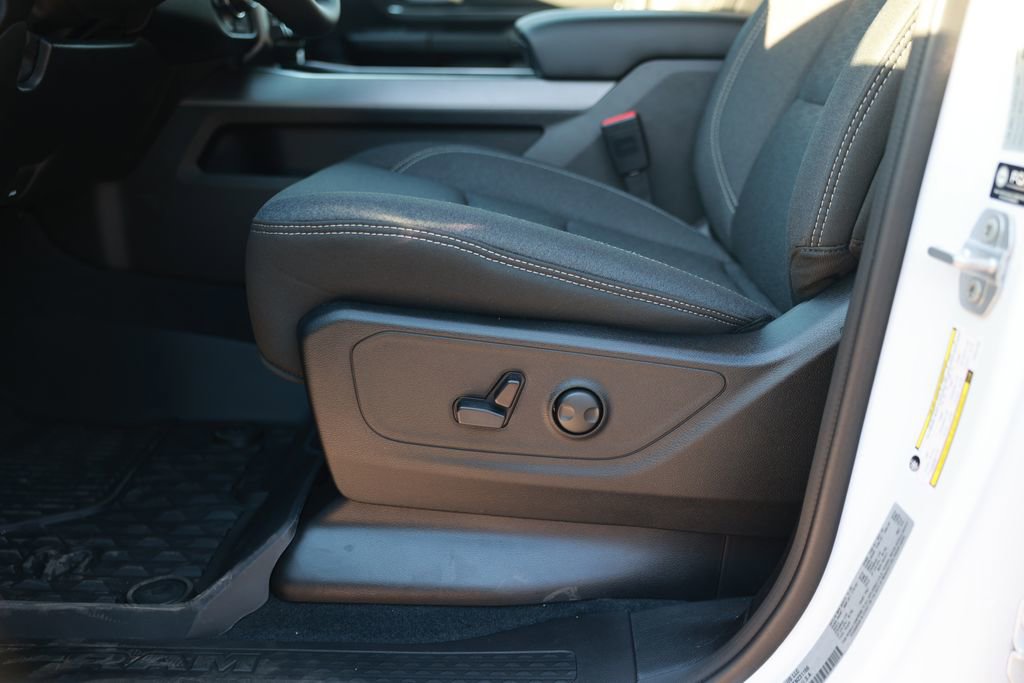 New 2026 RAM 1500 Big Horn w/ Night Edition image 18