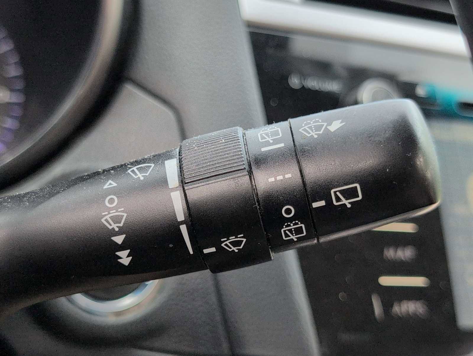 Used 2015 Subaru Outback 3.6R Limited AWD/4WD image 24