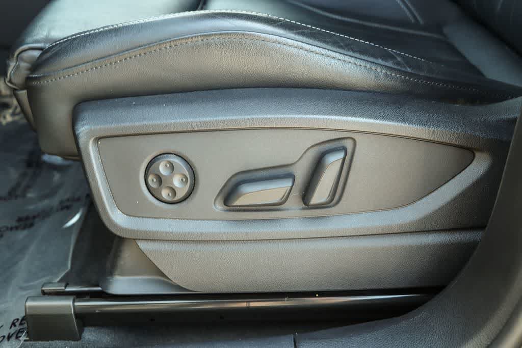 Used 2023 Audi Q5 e Premium w/ Convenience Package AWD/4WD image 22