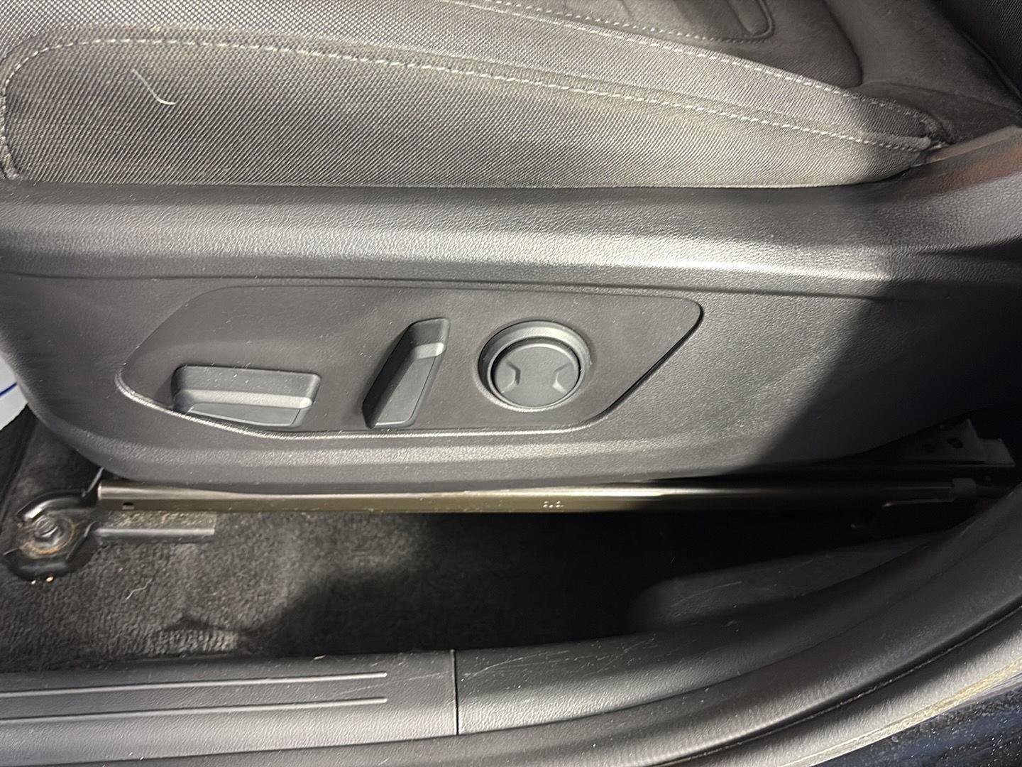 Used 2022 Hyundai Santa Cruz SEL image 24