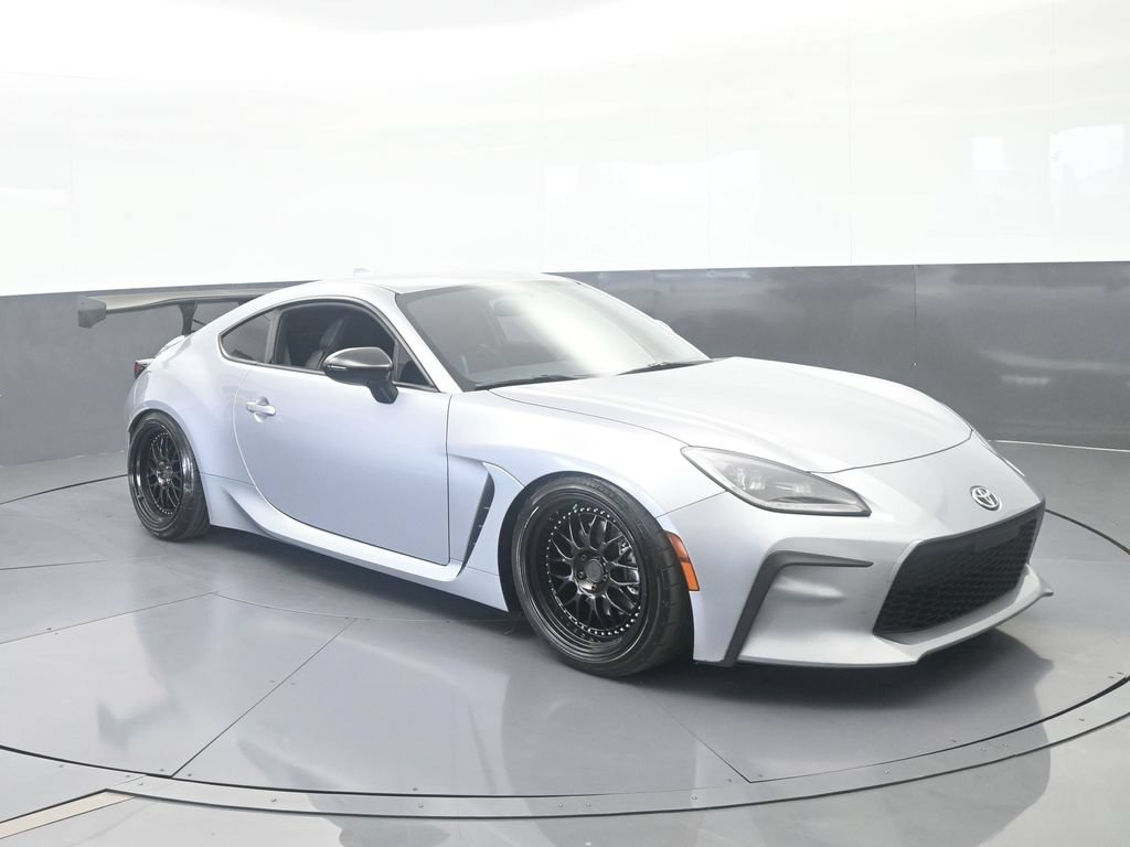 Used 2023 Toyota GR86 Premium RWD image 8