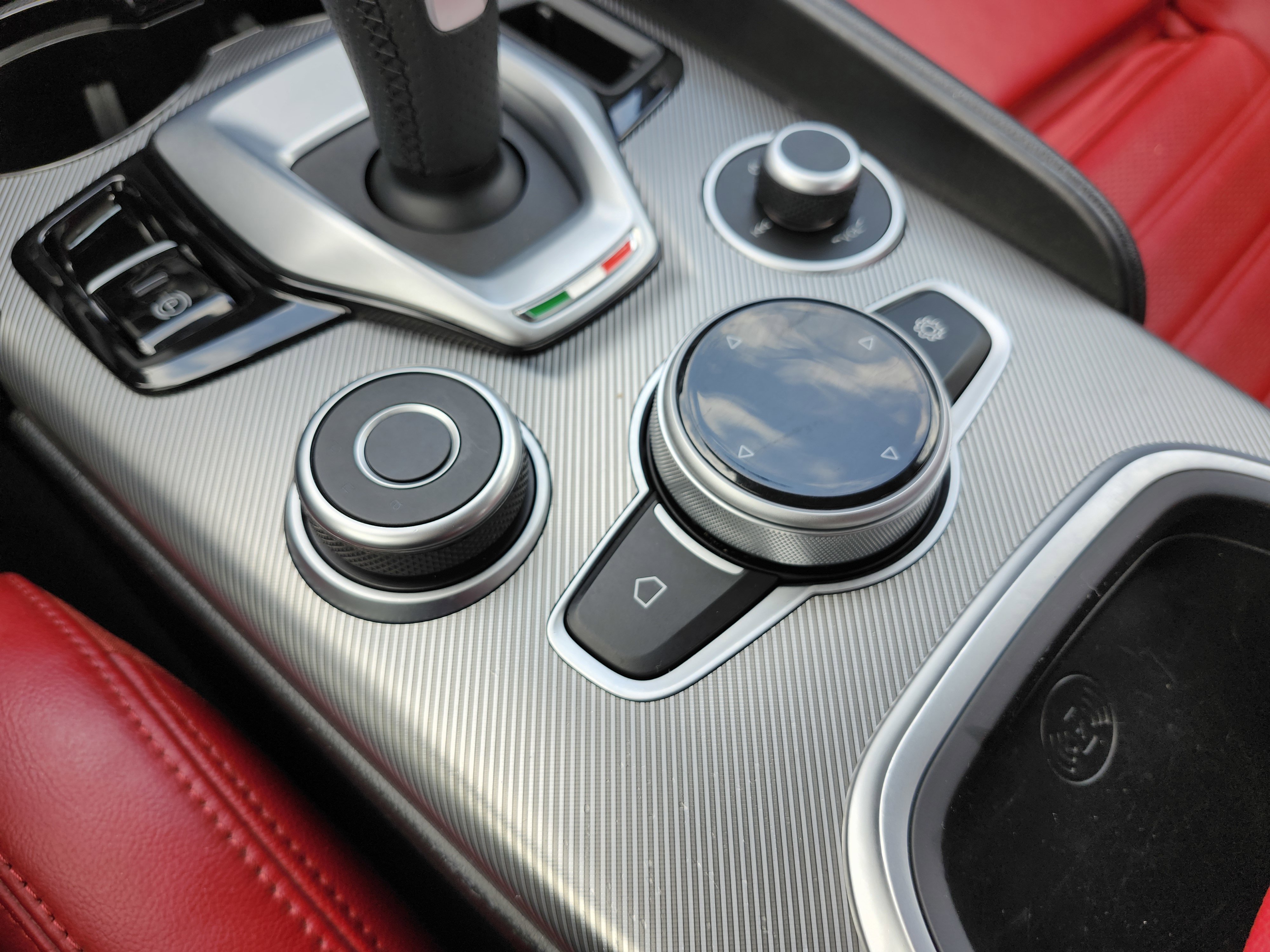 Used 2022 Alfa Romeo Giulia Veloce image 11