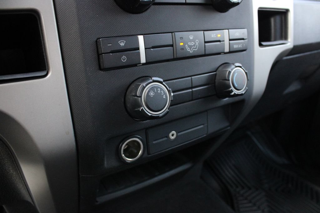 Used 2011 Ford F150 XLT AWD/4WD image 15
