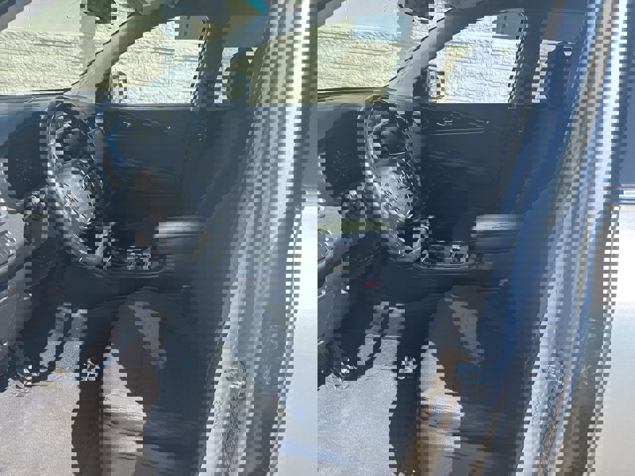 Used 2020 Kia Sorento S image 10