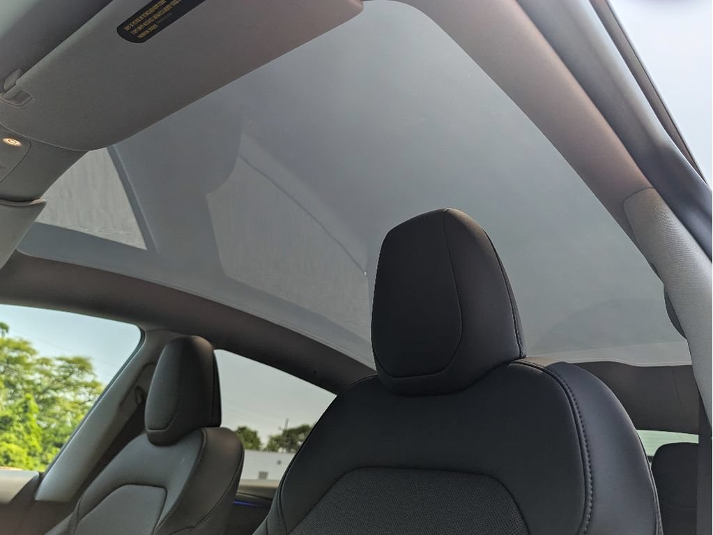 Used 2026 Tesla Model Y Long Range AWD/4WD image 16