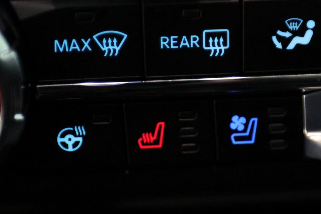 Used 2025 Ford F150 Raptor w/ Equipment Group 803A Raptor R image 29