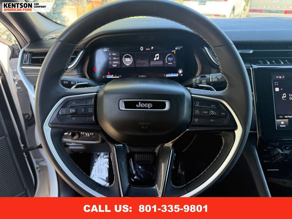 Used 2023 Jeep Grand Cherokee Altitude image 18
