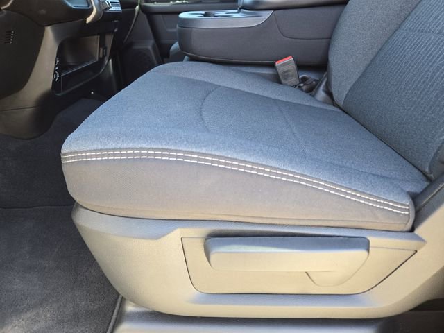 Used 2024 RAM 2500 Tradesman w/ Chrome Appearance Group image 25