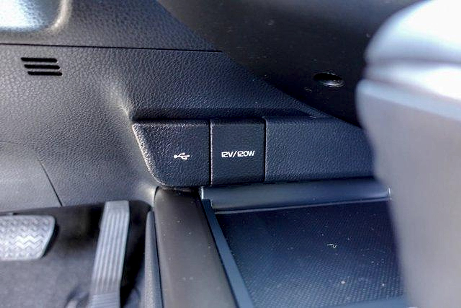 Used 2023 Toyota Camry SE FWD image 21