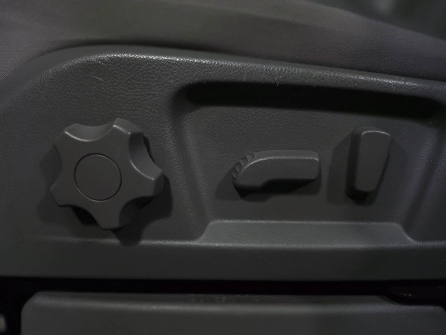 Used 2018 Nissan NV 3500 SV image 26