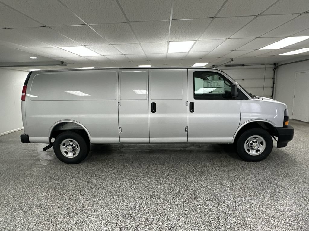 New 2026 Chevrolet Express 3500 Extended w/ Driver Convenience Package RWD image 9