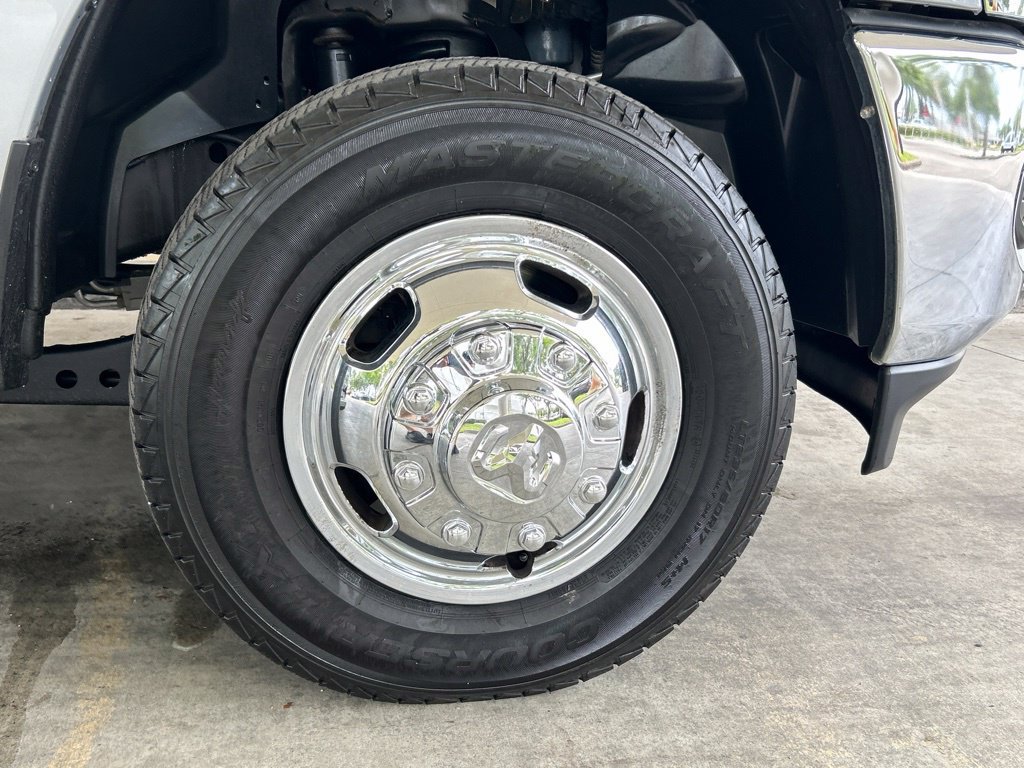 Used 2024 RAM 3500 Big Horn AWD/4WD image 24