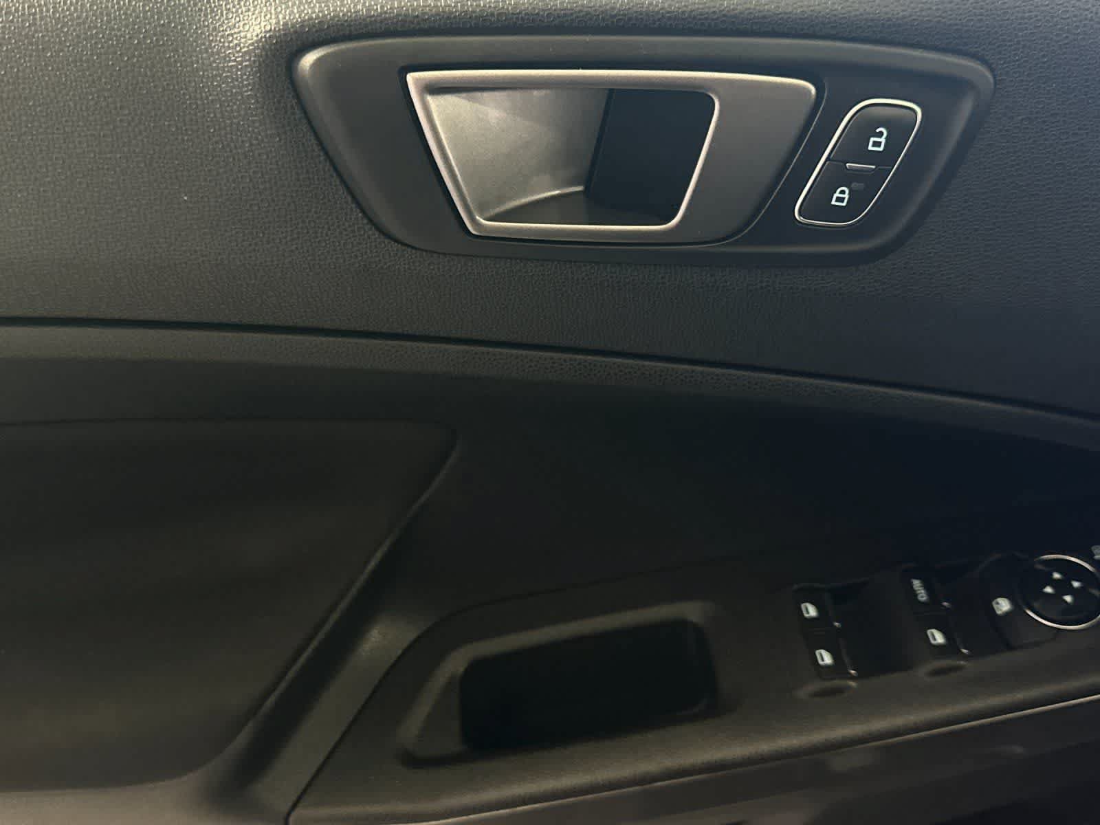 Used 2021 Ford EcoSport SE w/ SE Convenience Package FWD image 13