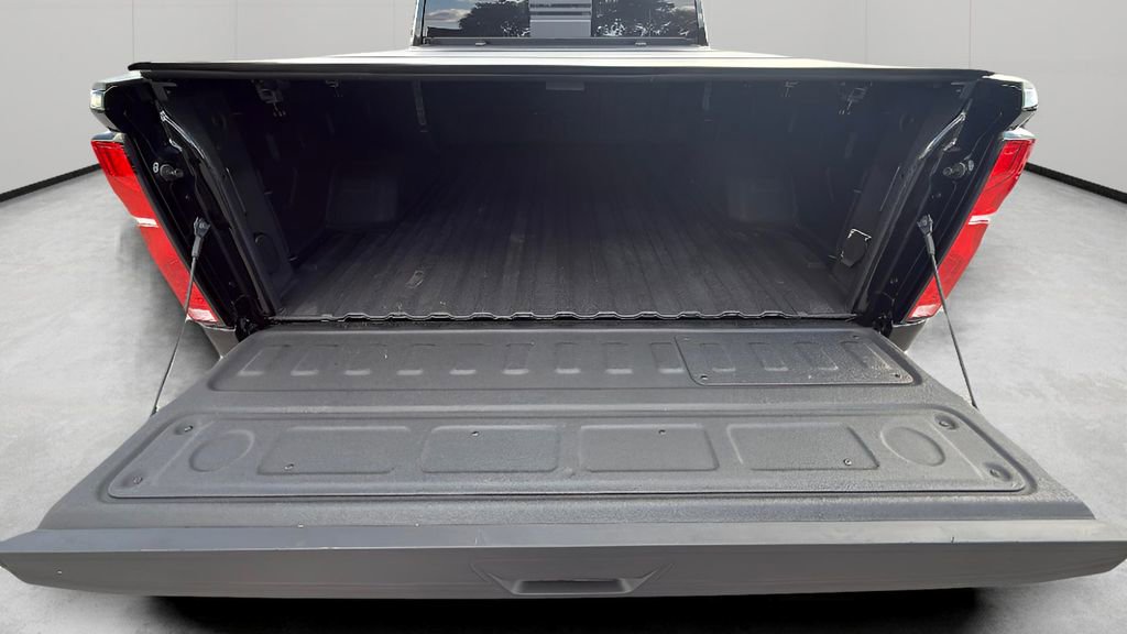 Certified 2025 Chevrolet Silverado 2500 LTZ w/ LTZ Premium Package image 45