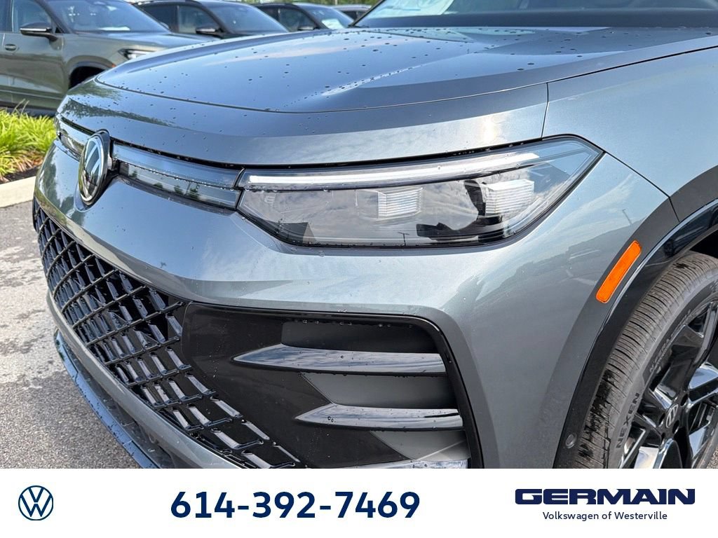 New 2026 Volkswagen Tiguan SE R-Line AWD/4WD image 12