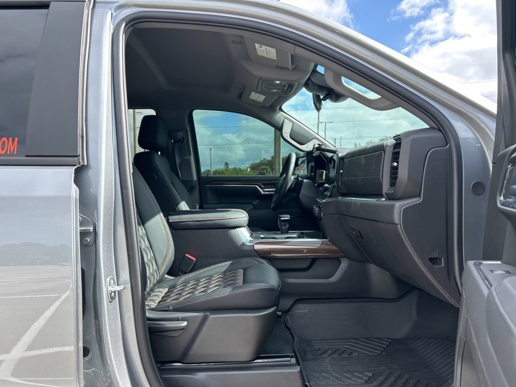 Used 2025 Chevrolet Silverado 1500 LT Trail Boss AWD/4WD image 70