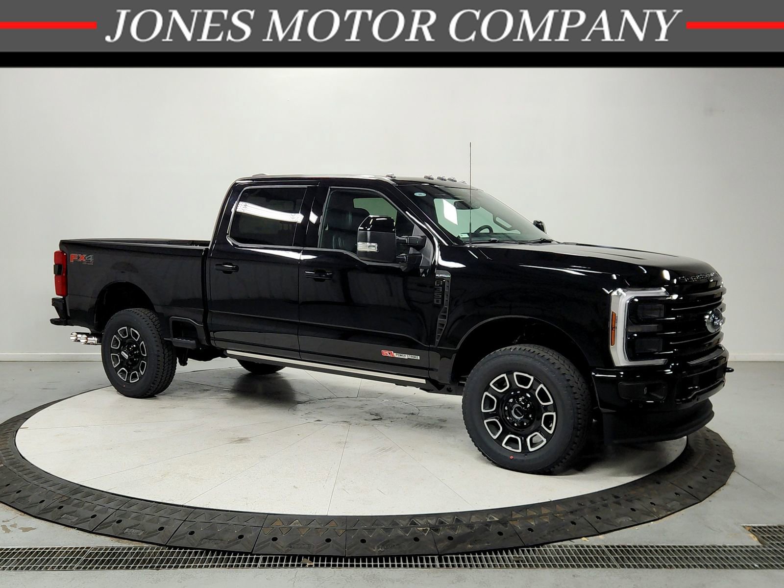 New 2026 Ford F350 Platinum w/ FX4 Off-Road Package