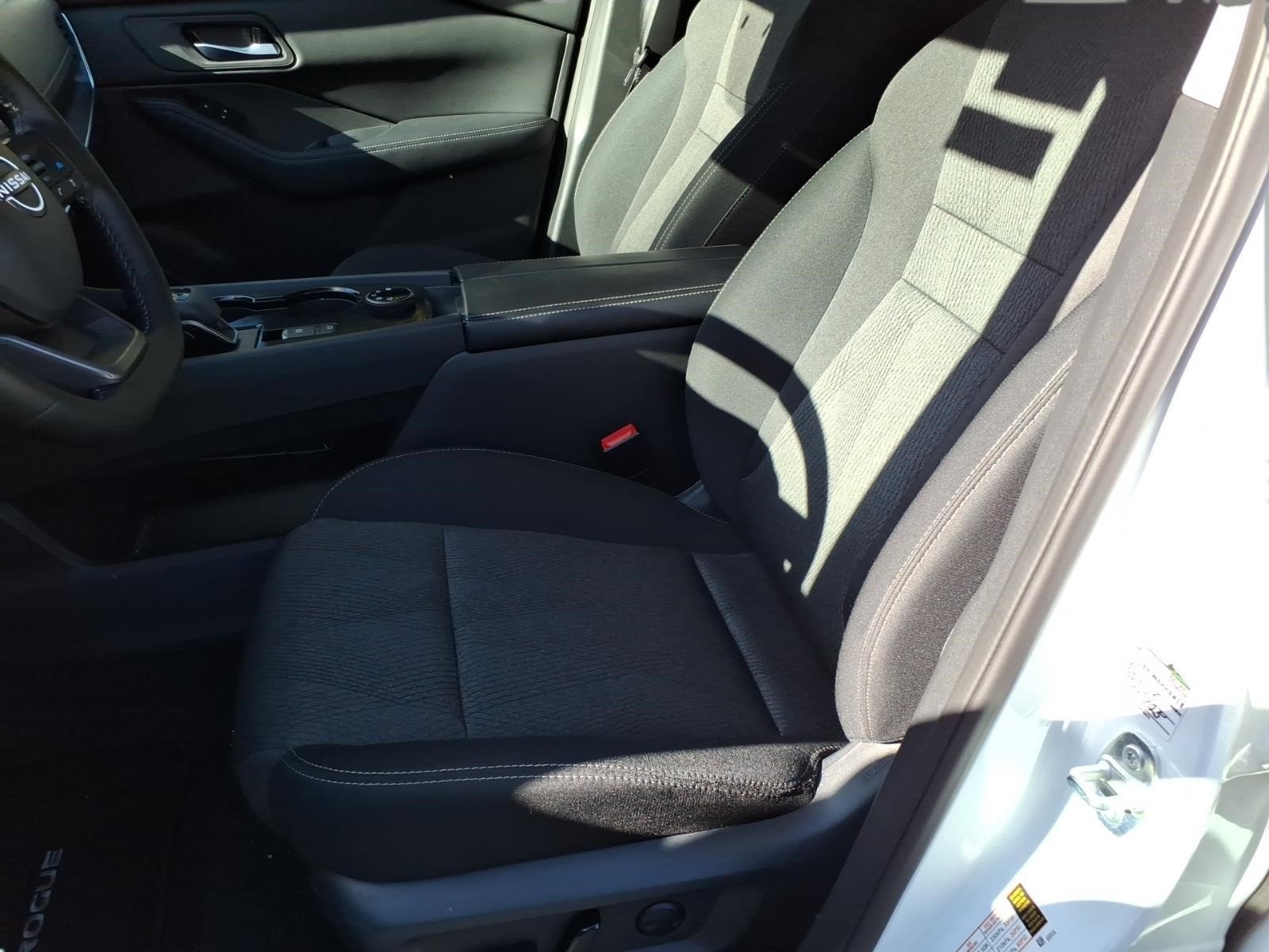 Used 2026 Nissan Rogue SV w/ Cold Weather Package AWD/4WD image 9
