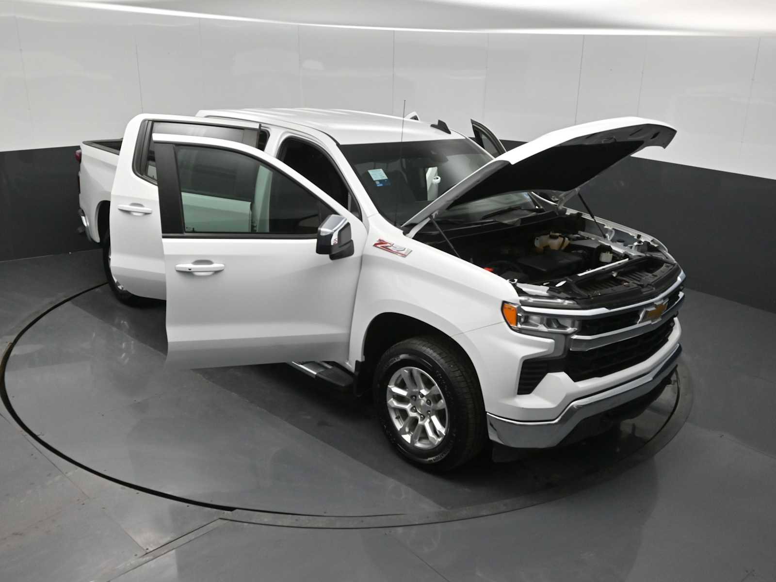 Used 2025 Chevrolet Silverado 1500 LT image 26