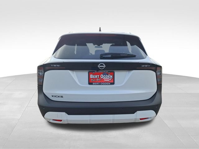 Certified 2026 Nissan Kicks SV w/ SV Premium Package FWD image 7