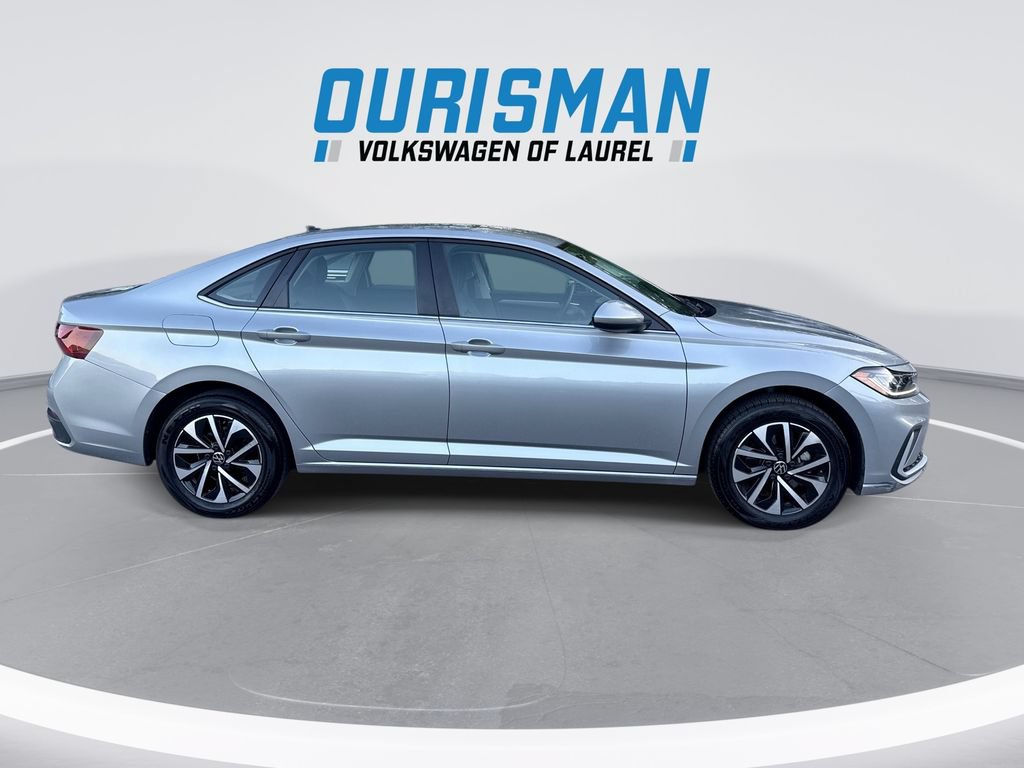 Used 2025 Volkswagen Jetta S FWD image 9