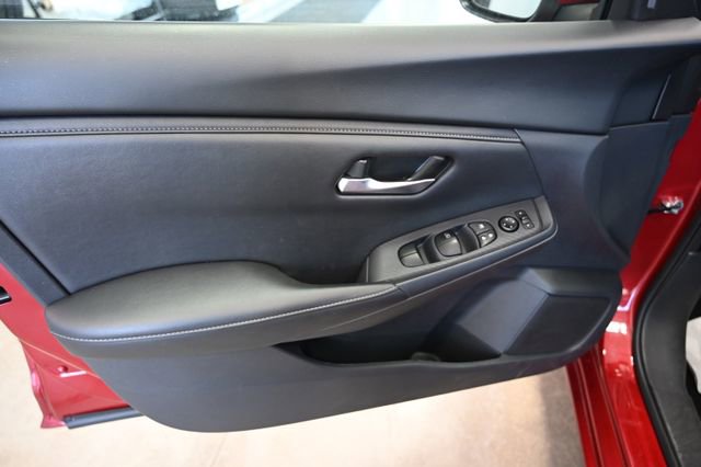 Used 2024 Nissan Sentra SV FWD image 26