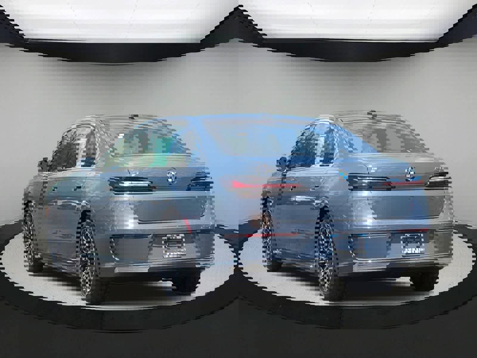 New 2025 BMW i7 eDrive50 w/ Executive Package image 6