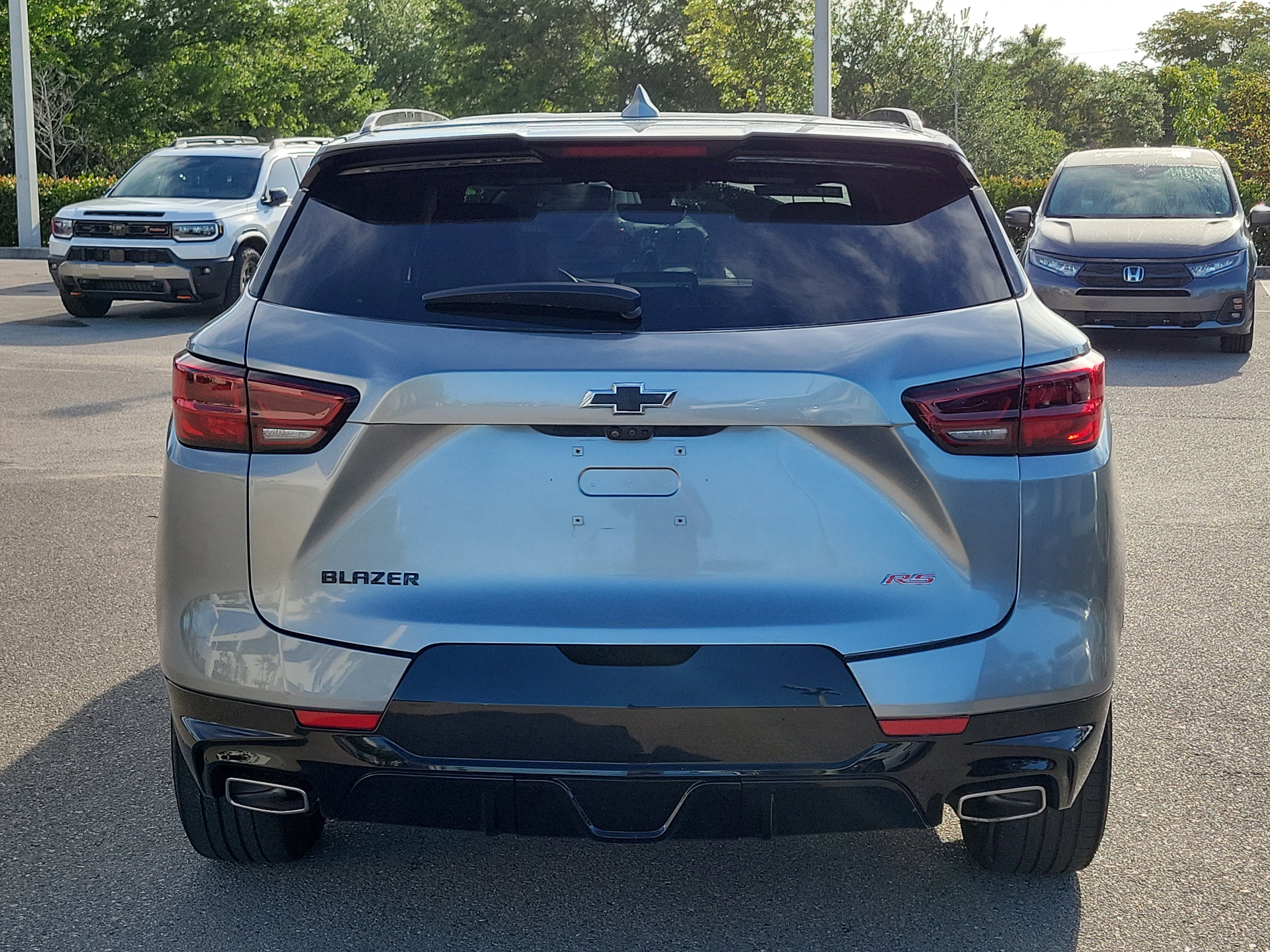 Used 2023 Chevrolet Blazer RS w/ Driver Confidence II Package FWD image 5